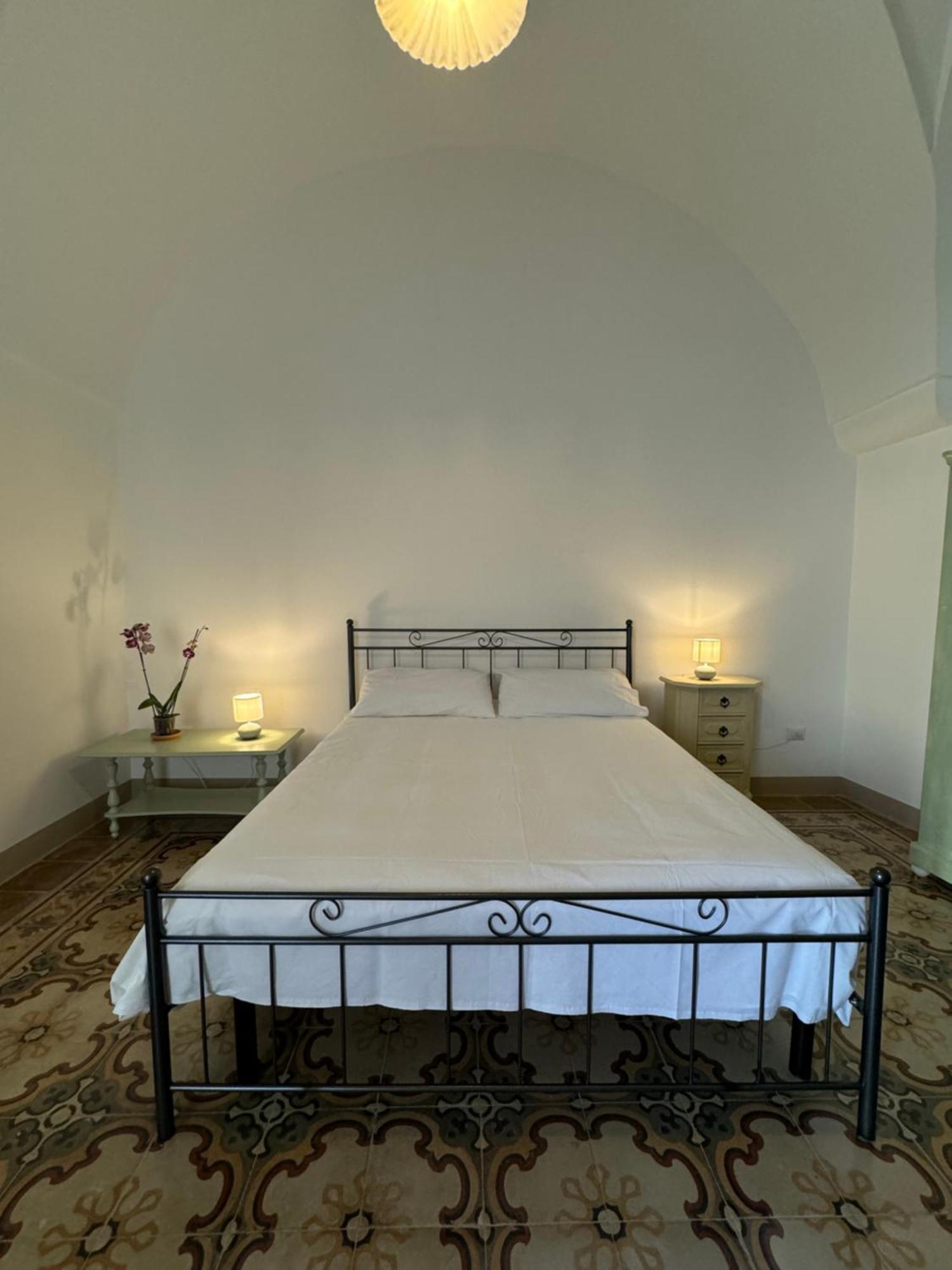 Bed and Breakfast Palazzo Ferilli Alfonso Руффано Экстерьер фото